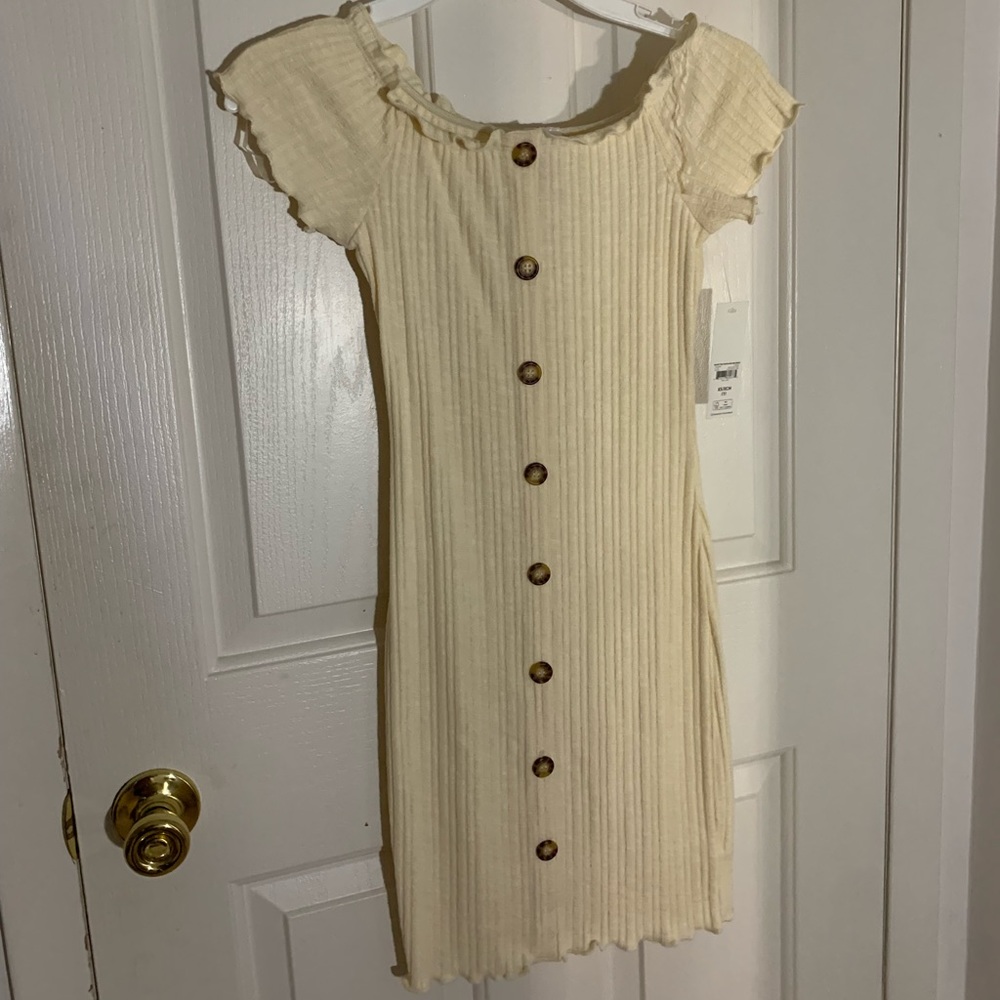 Off the shoulder midi dress NEVER WORN